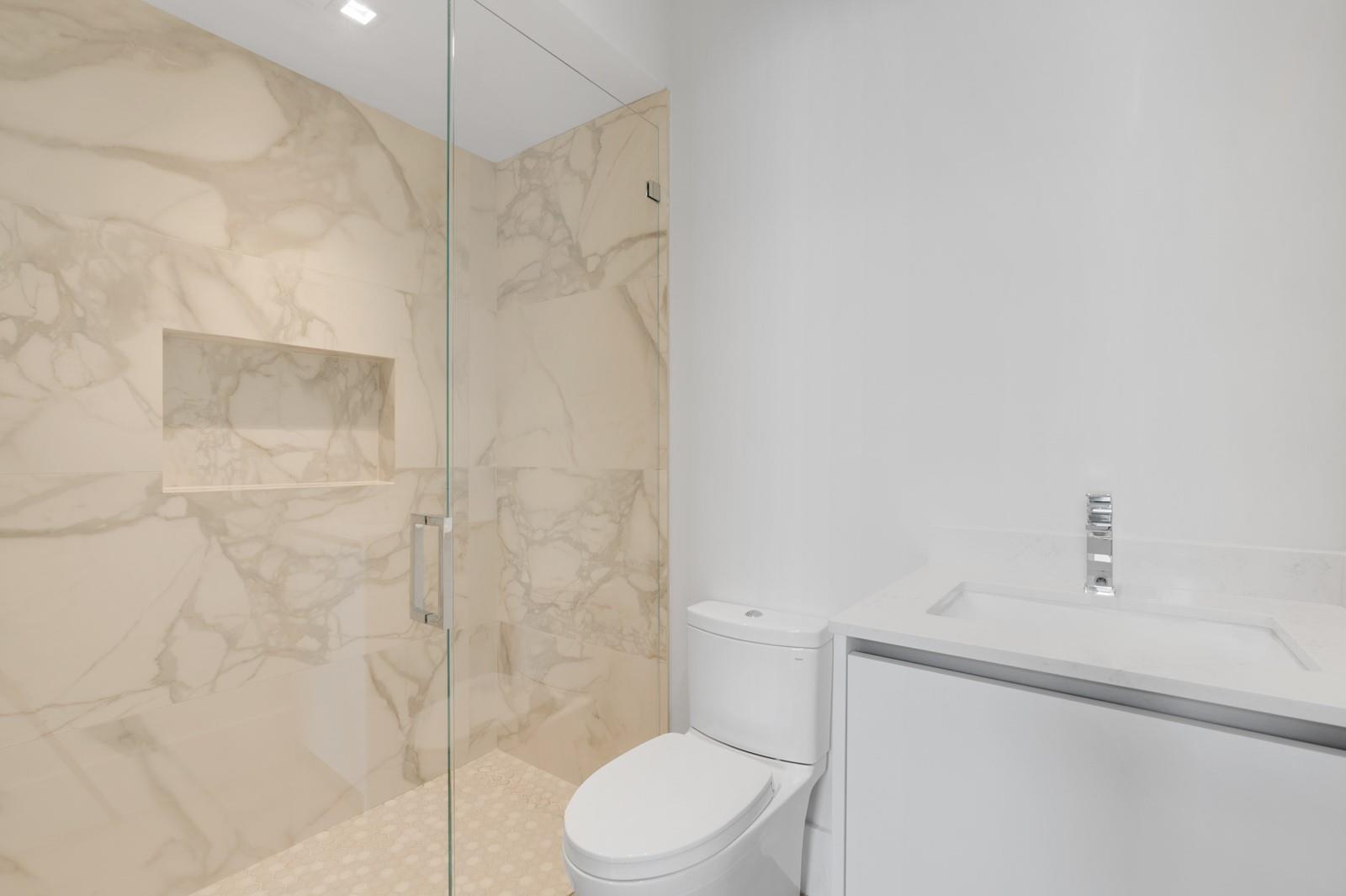 1957 Harbourview Dr Fort Lauderdale, FL 33316