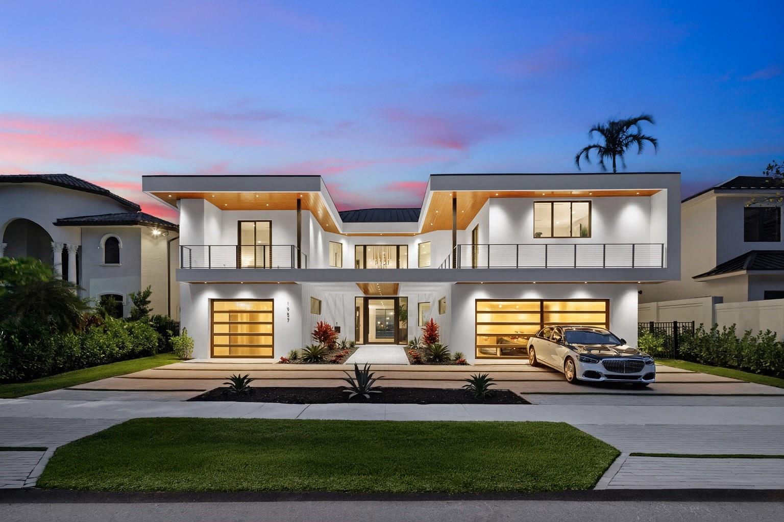 1957 Harbourview Dr Fort Lauderdale, FL 33316