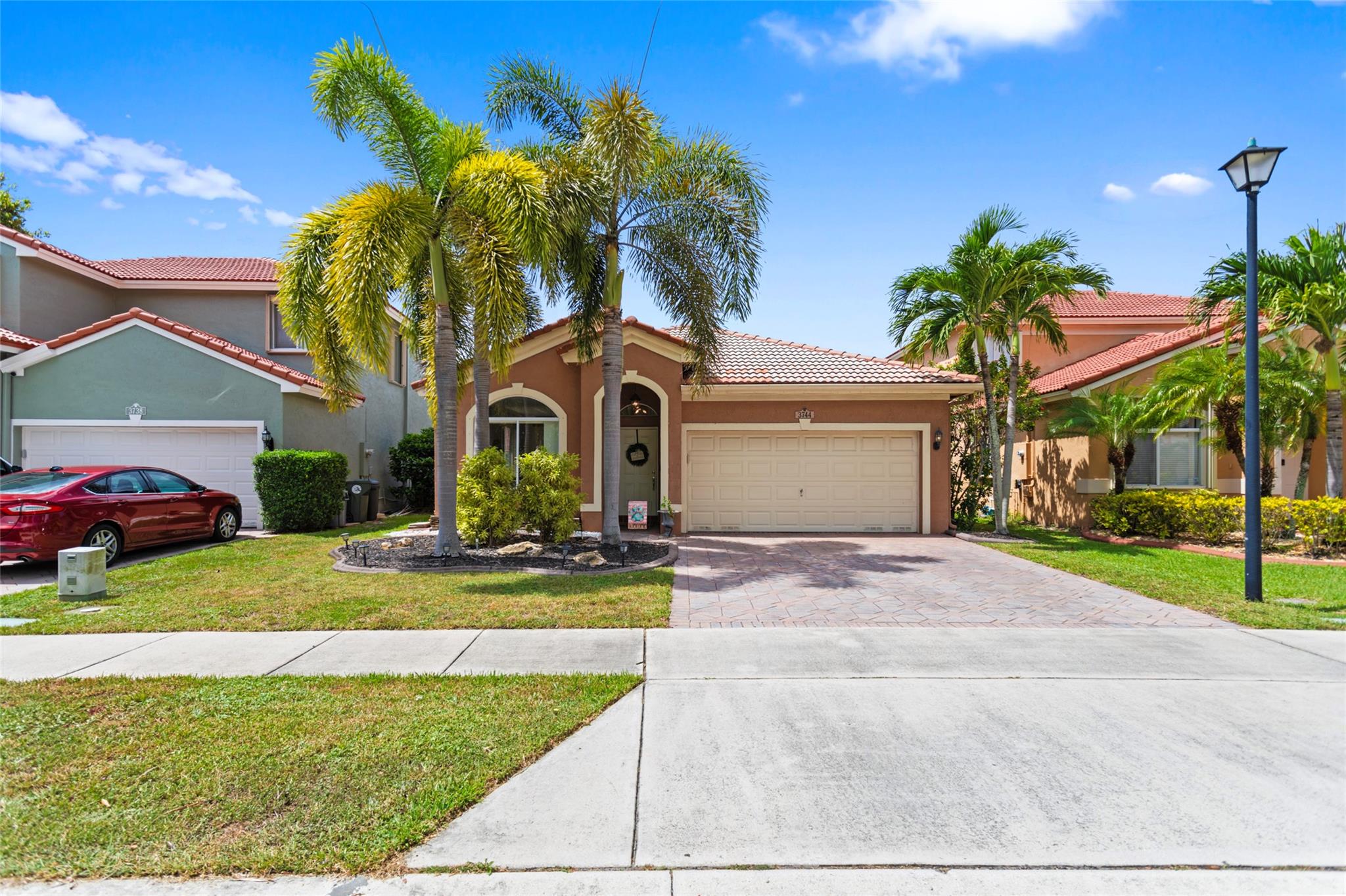 3744 Pebblebrook Mnr
