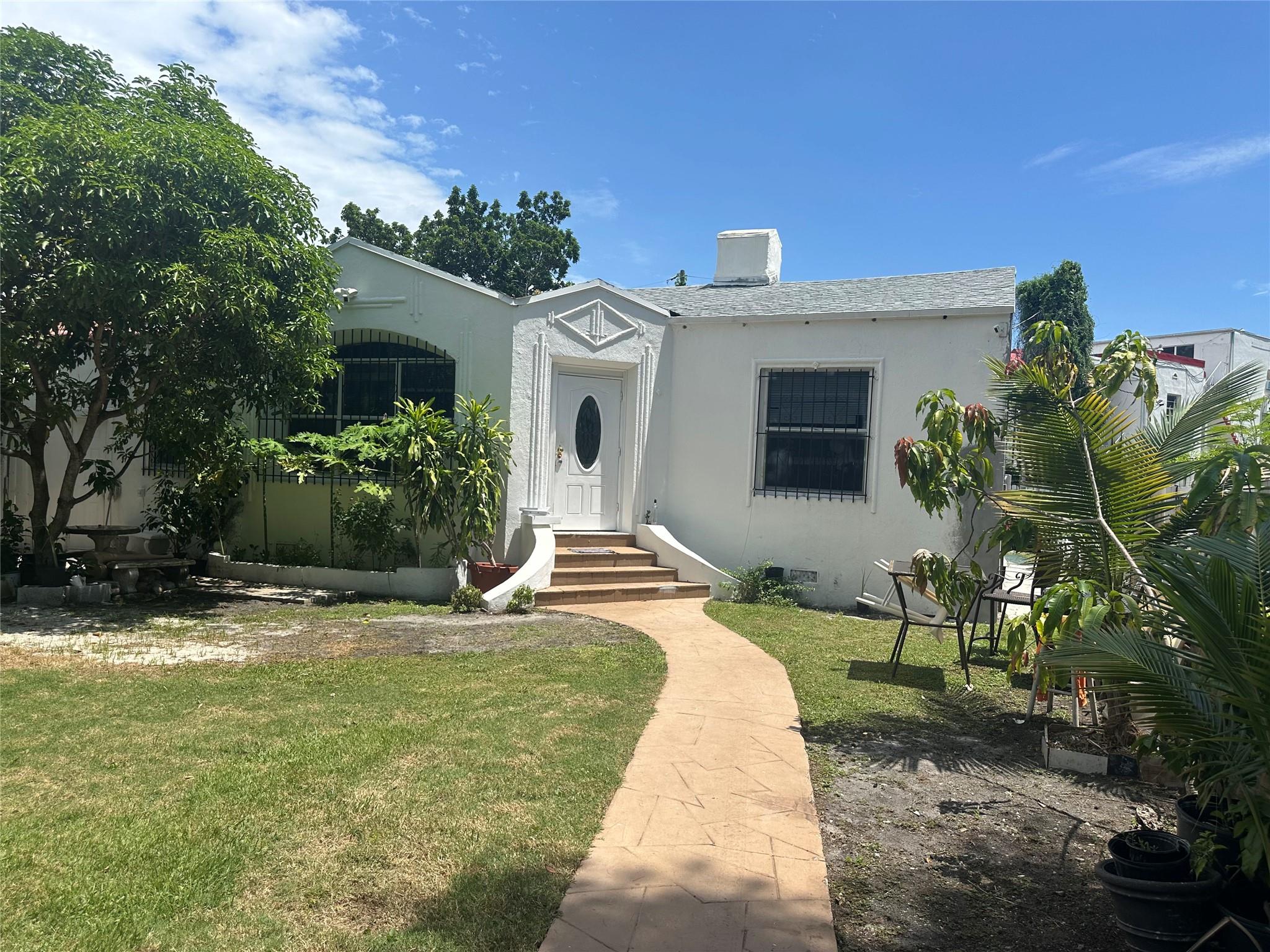 5917 NE 5th Ave Miami, FL 33137