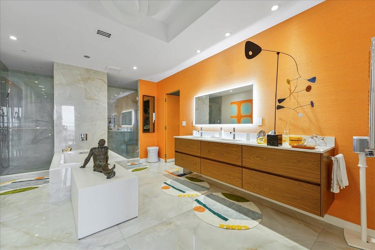 1180 N Federal Hwy #1606 Fort Lauderdale, FL 33304