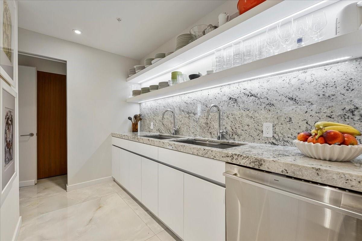 1180 N Federal Hwy #1606 Fort Lauderdale, FL 33304