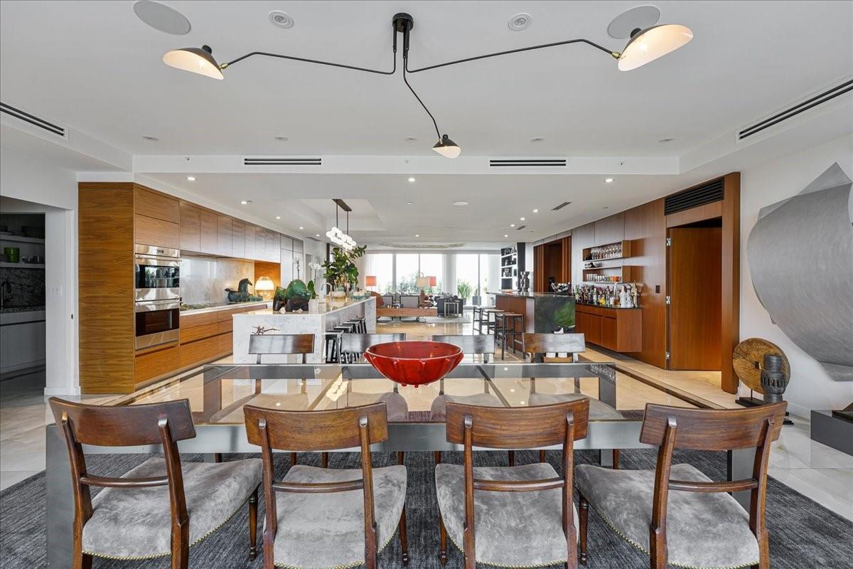 1180 N Federal Hwy #1606 Fort Lauderdale, FL 33304