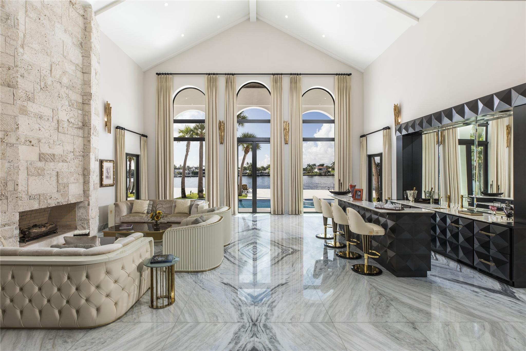 529 Bontona Ave Fort Lauderdale, FL 33301 529 Bontona Ave Fort Lauderdale, FL 33301