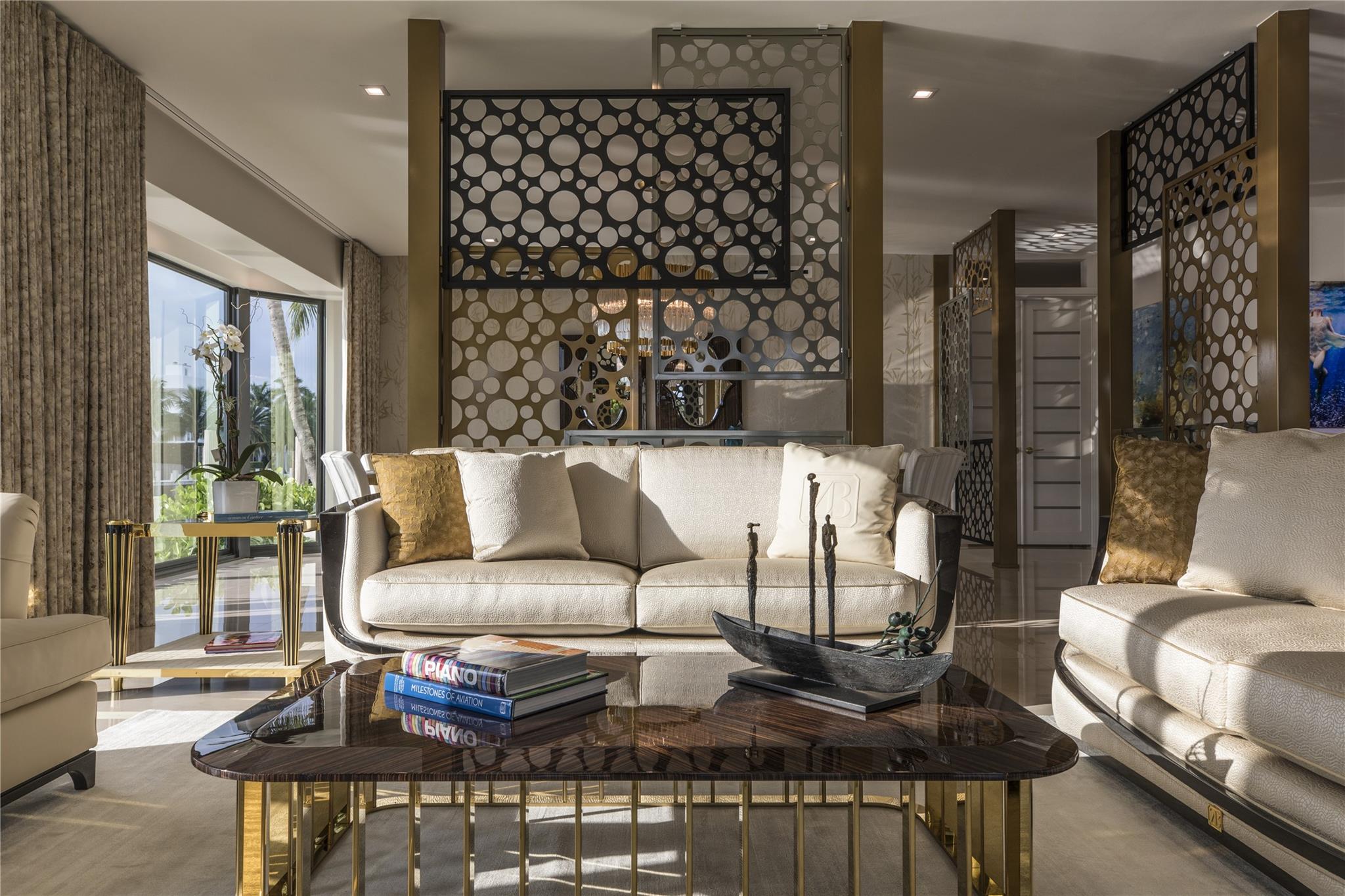 529 Bontona Ave Fort Lauderdale, FL 33301 529 Bontona Ave Fort Lauderdale, FL 33301