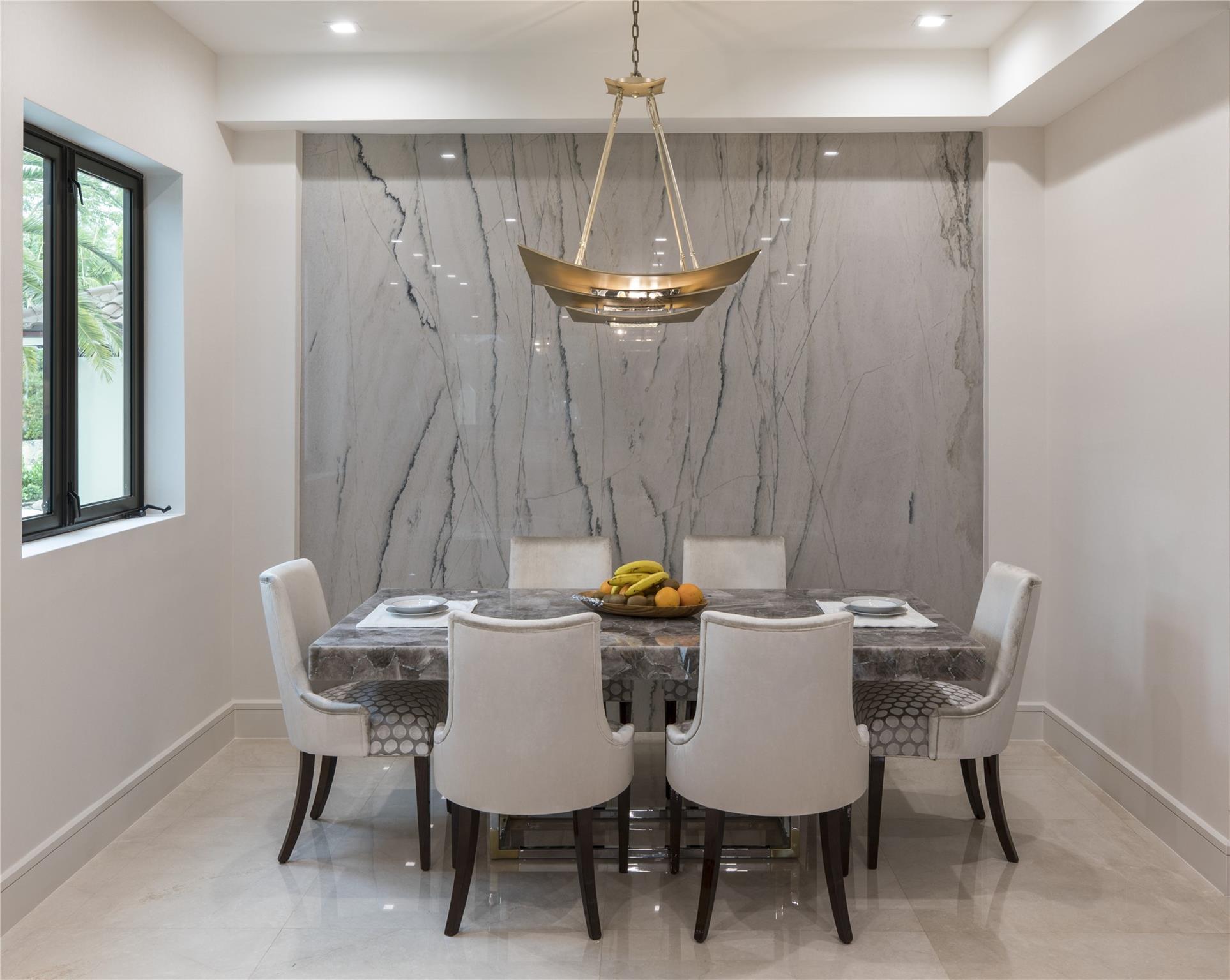 529 Bontona Ave Fort Lauderdale, FL 33301 529 Bontona Ave Fort Lauderdale, FL 33301