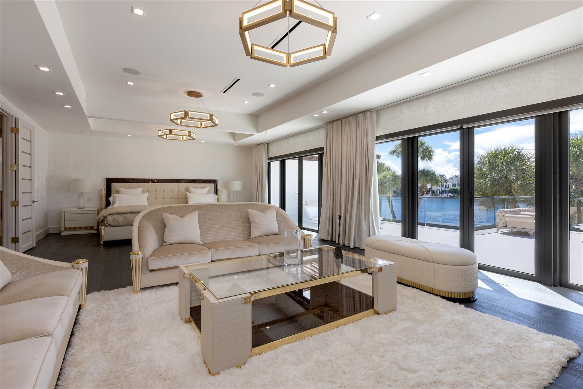 529 Bontona Ave Fort Lauderdale, FL 33301 529 Bontona Ave Fort Lauderdale, FL 33301