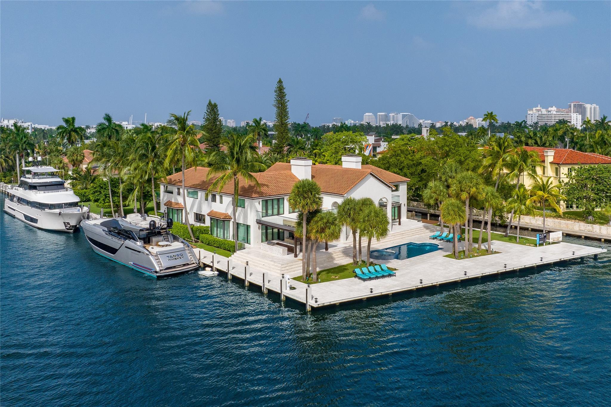 529 Bontona Ave Fort Lauderdale, FL 33301 529 Bontona Ave Fort Lauderdale, FL 33301