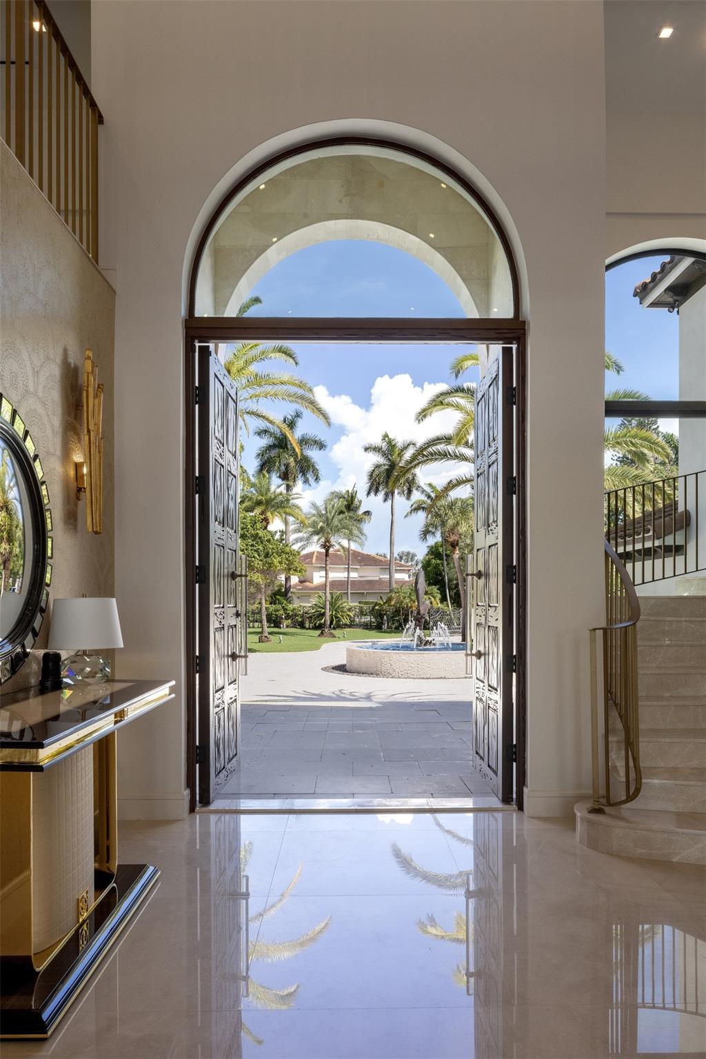 529 Bontona Ave Fort Lauderdale, FL 33301 529 Bontona Ave Fort Lauderdale, FL 33301