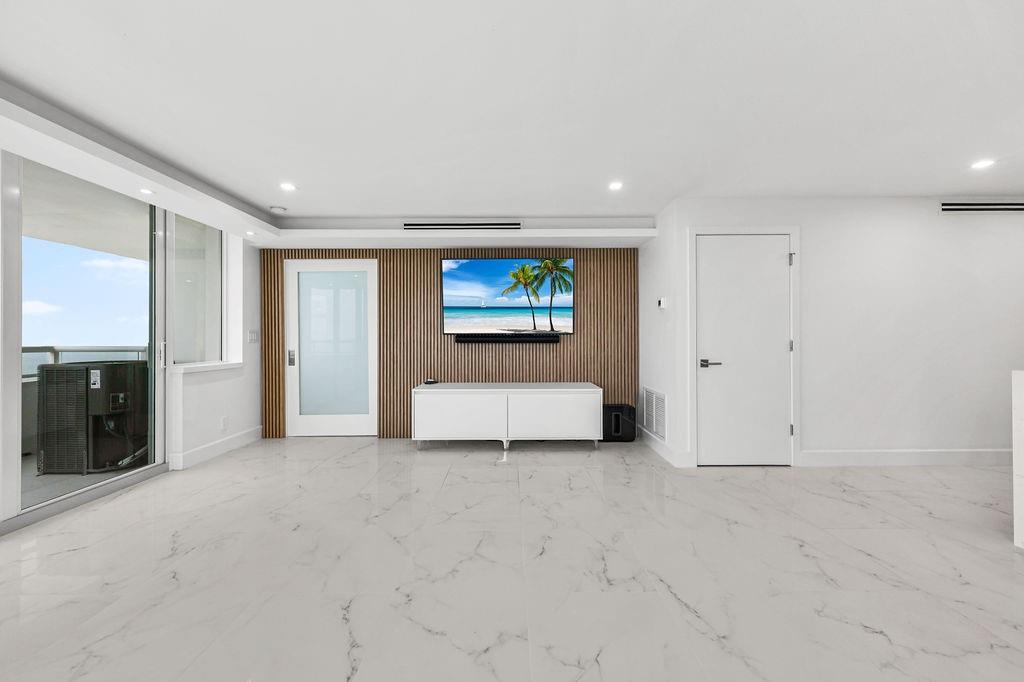 545 S Fort Lauderdale Bch Blvd #1701 Fort Lauderdale, FL 33316