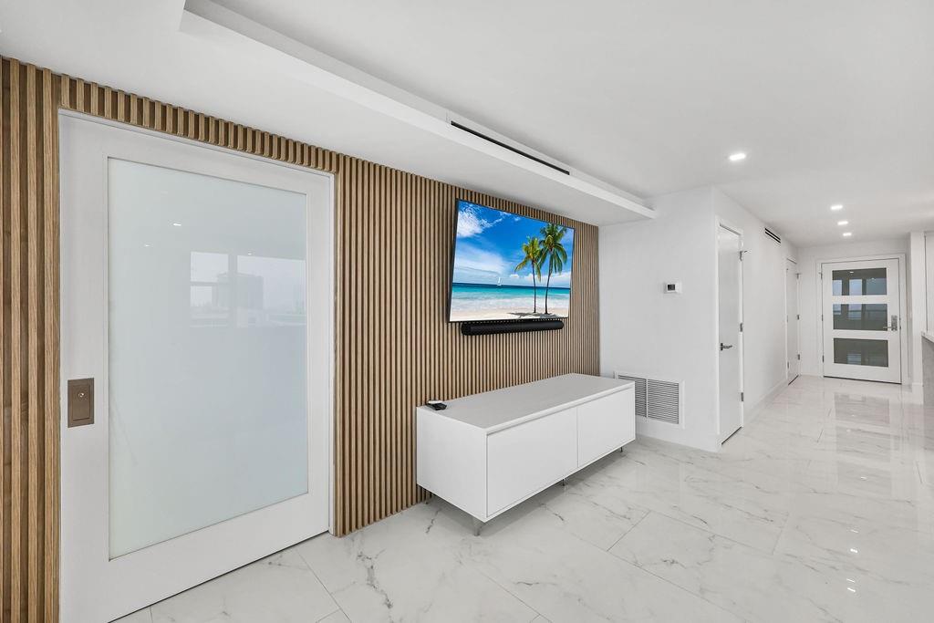 545 S Fort Lauderdale Bch Blvd #1701 Fort Lauderdale, FL 33316