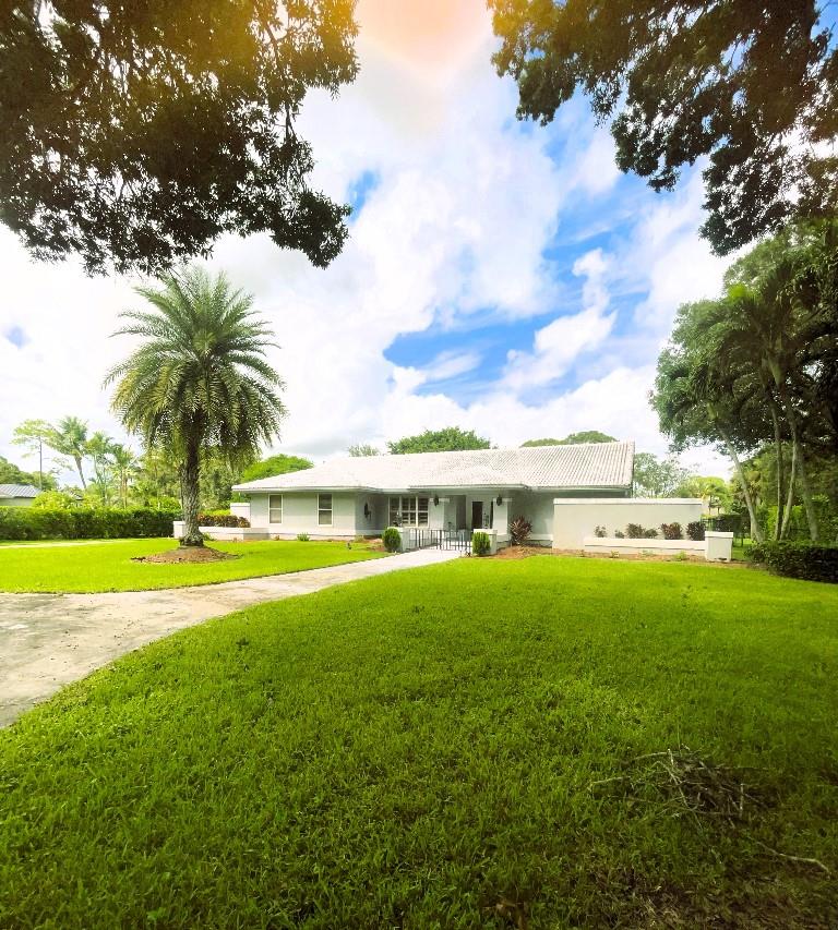 14183 Greentree Trl