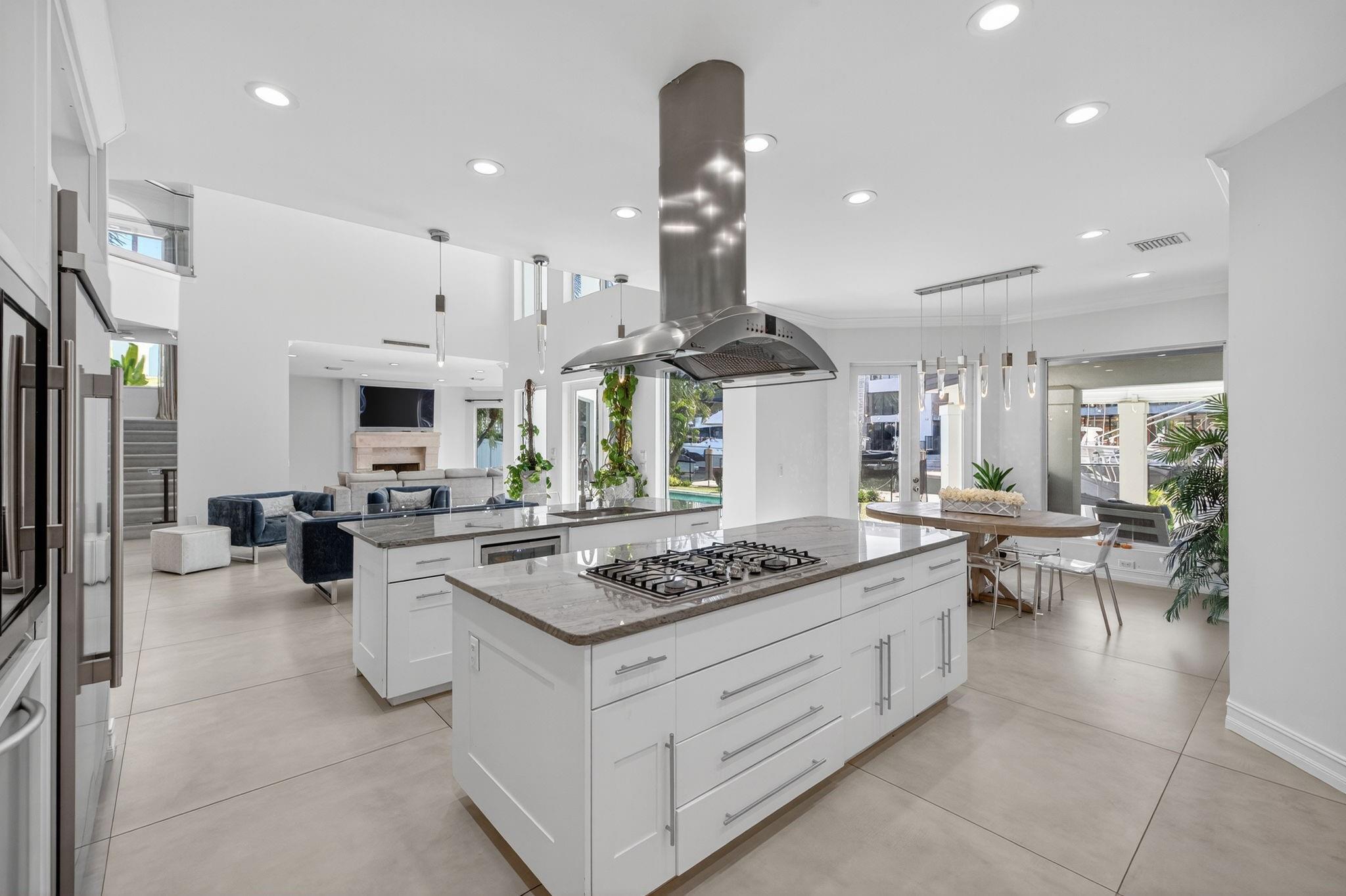 2614 Castilla Isle Fort Lauderdale, FL 33301