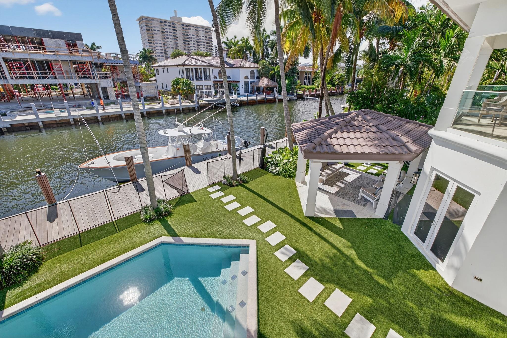 2614 Castilla Isle Fort Lauderdale, FL 33301