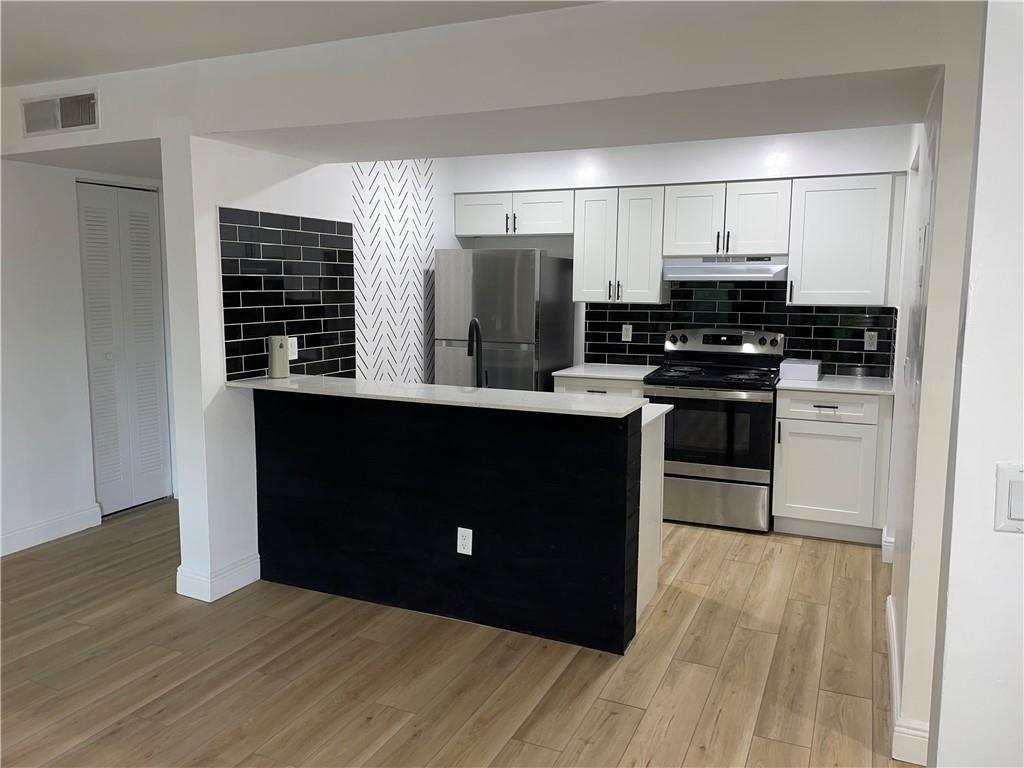 1223 SW 46th Ave #108