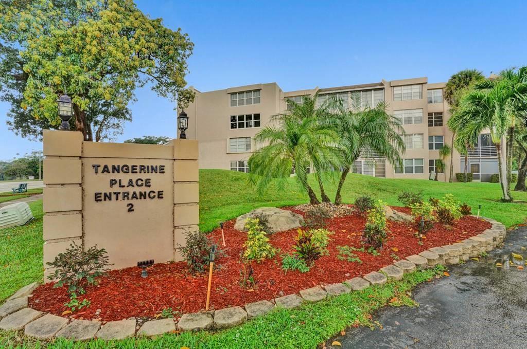 9480 Tangerine Pl #306