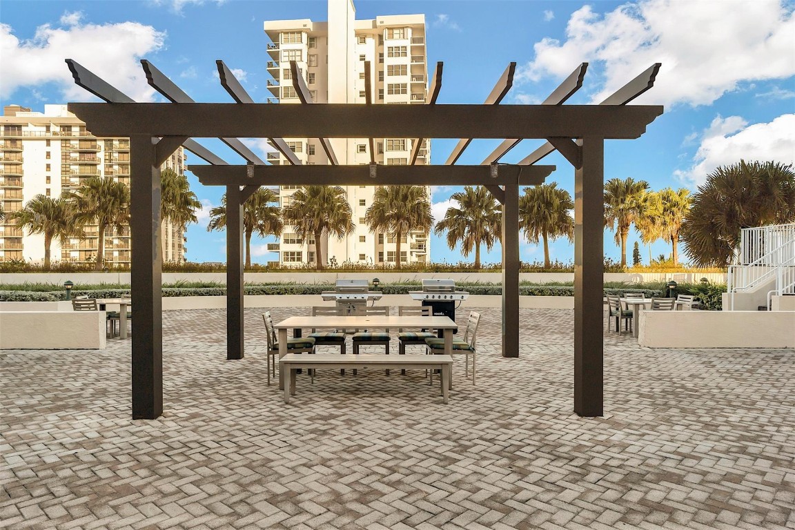 3020 NE 32nd Ave #406 Fort Lauderdale, FL 33308