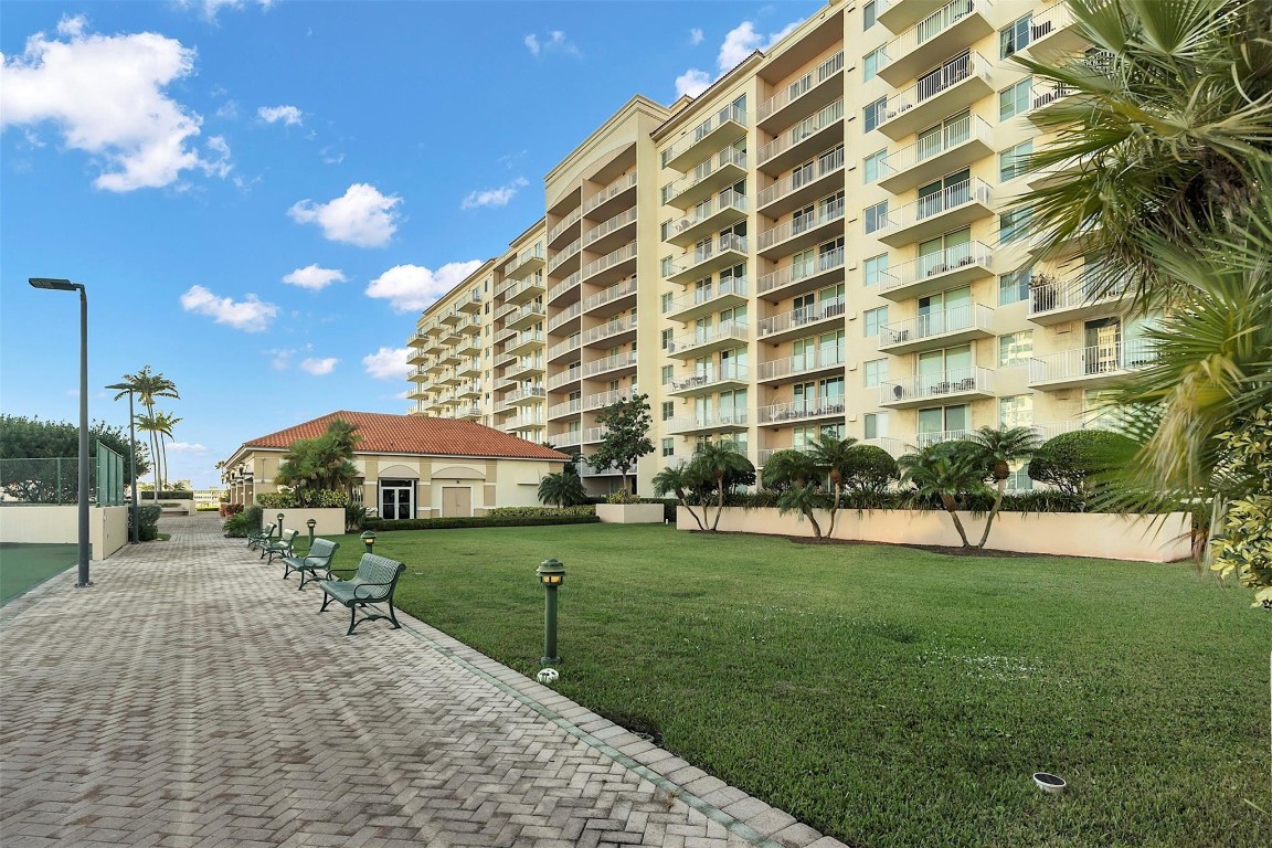 3020 NE 32nd Ave #406 Fort Lauderdale, FL 33308