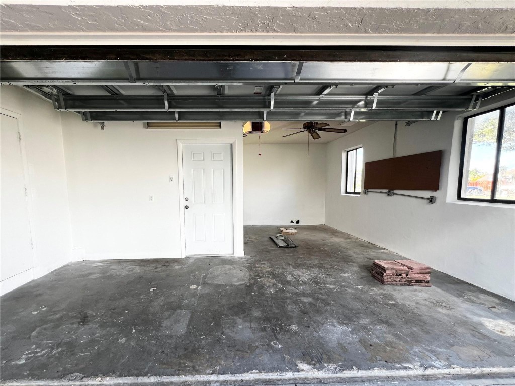 9320 NW 32nd St Sunrise, FL 33351