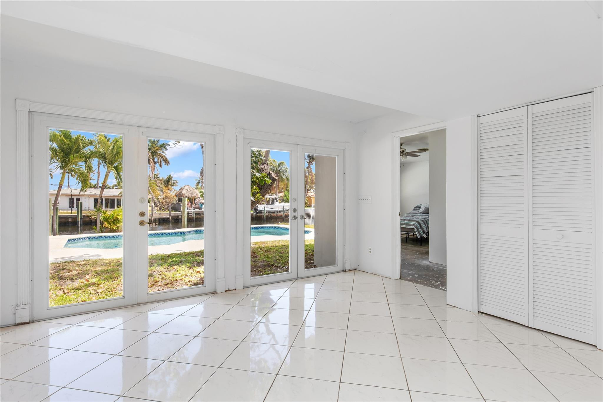 360 SE 5th Pompano Beach, FL 33060
