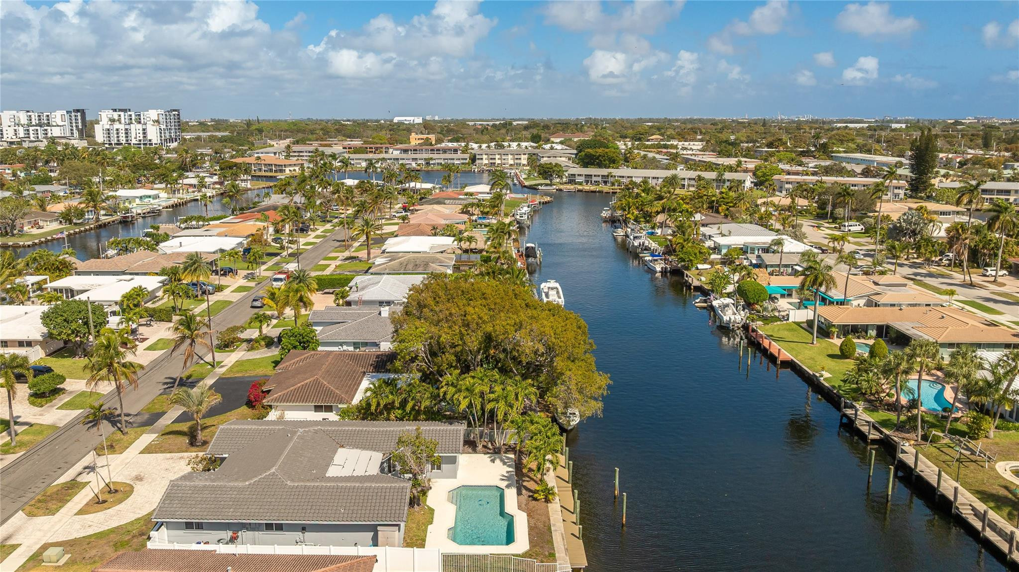 360 SE 5th Pompano Beach, FL 33060