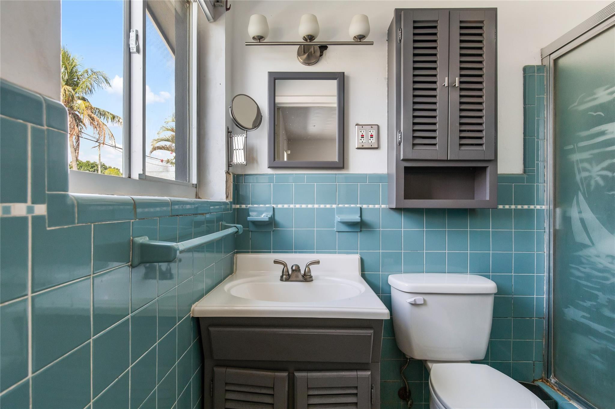 360 SE 5th Pompano Beach, FL 33060