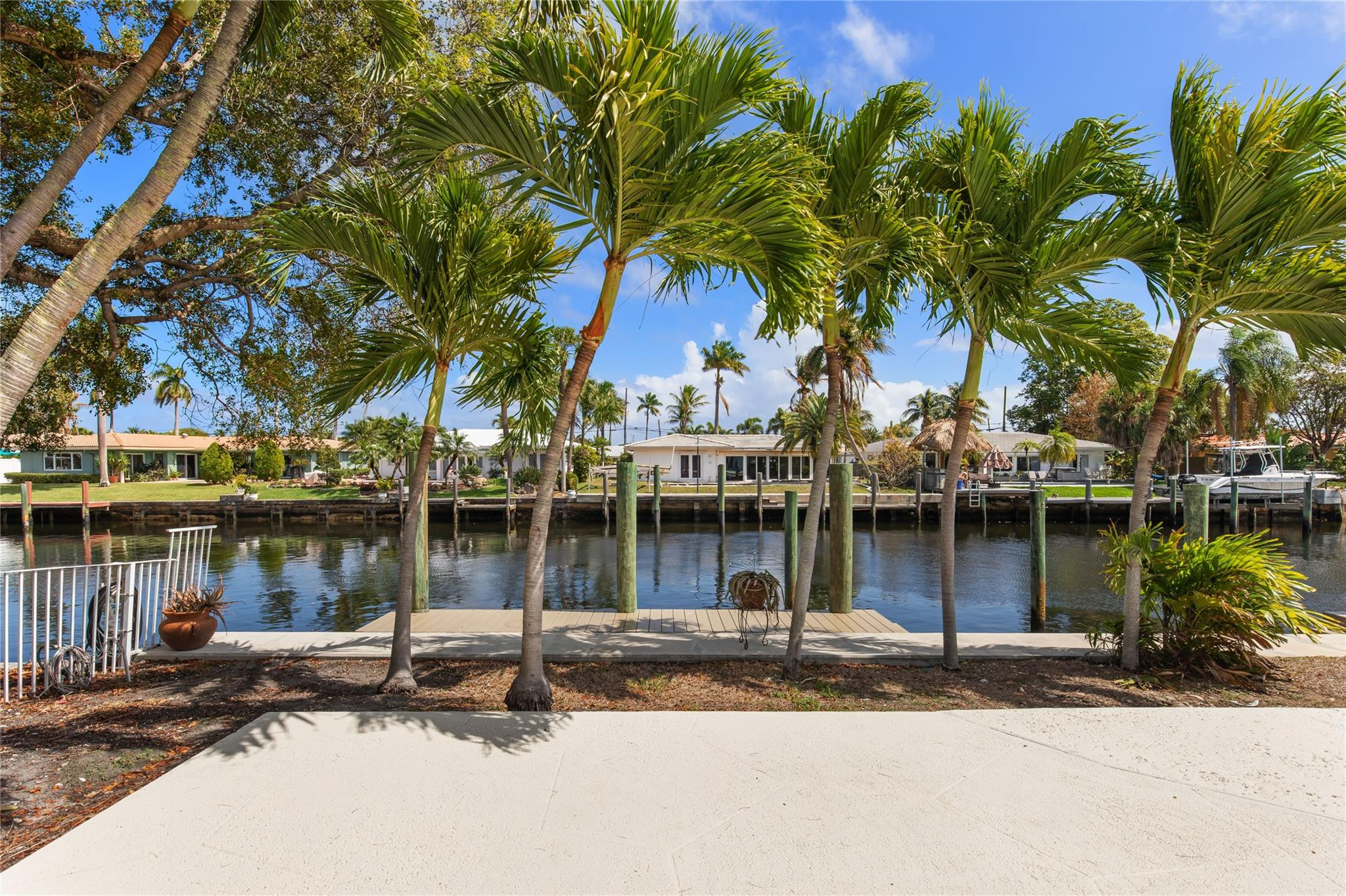 360 SE 5th Pompano Beach, FL 33060