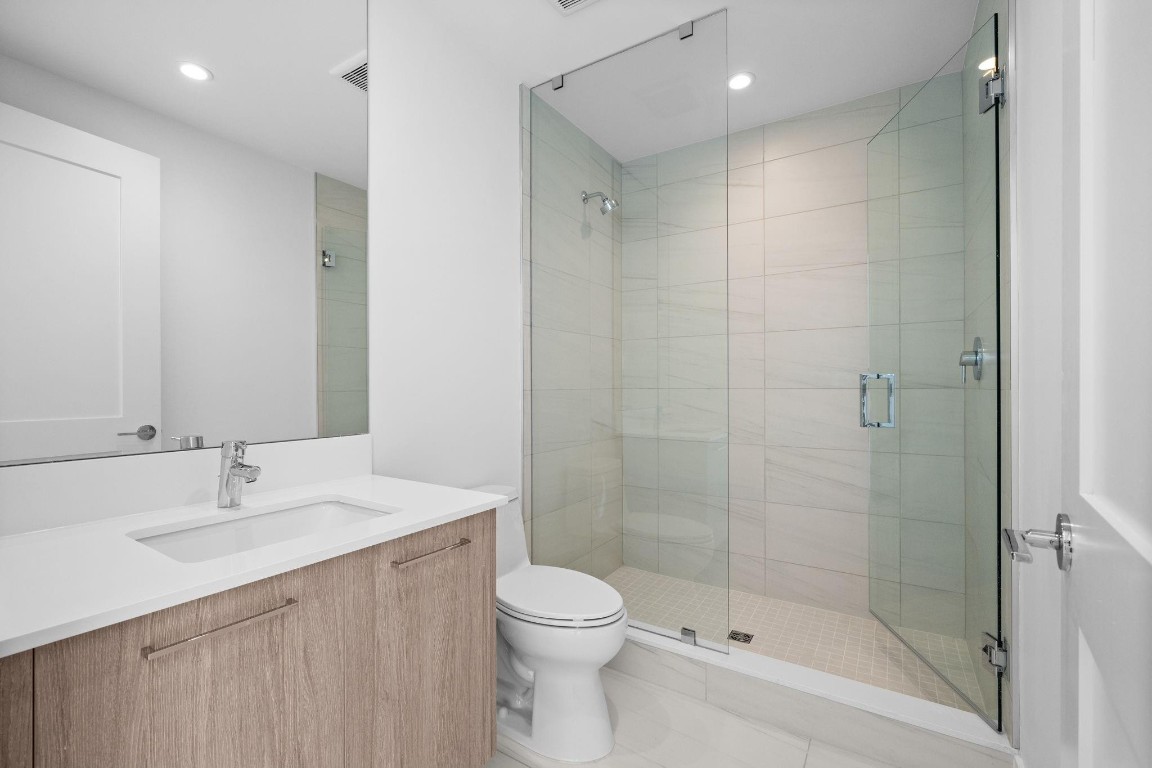 153 N Seabreeze #802-S Fort Lauderdale, FL 33304