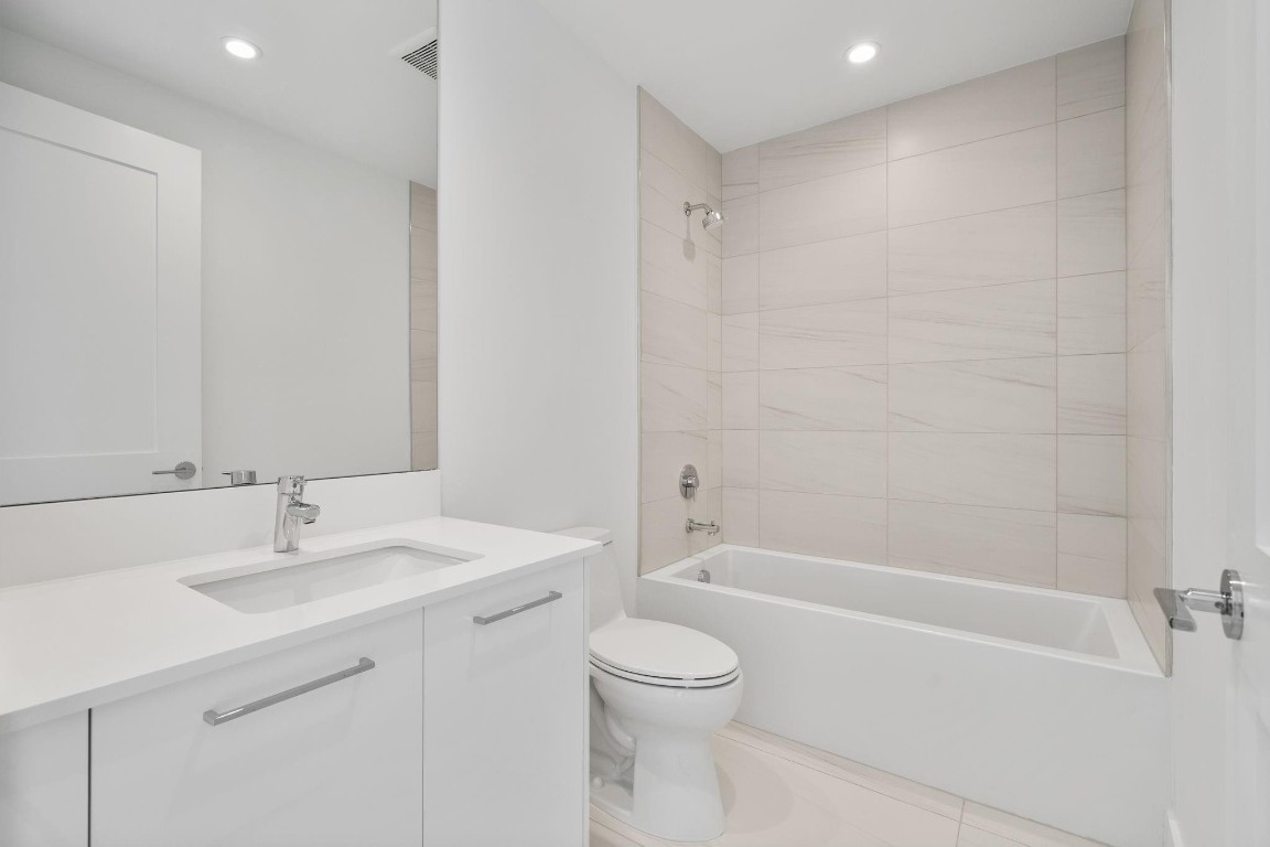 153 N Seabreeze #802-S Fort Lauderdale, FL 33304