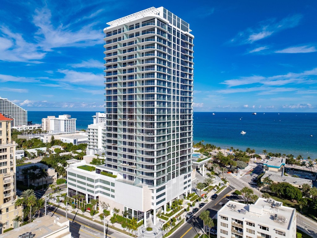 153 N Seabreeze #802-S Fort Lauderdale, FL 33304