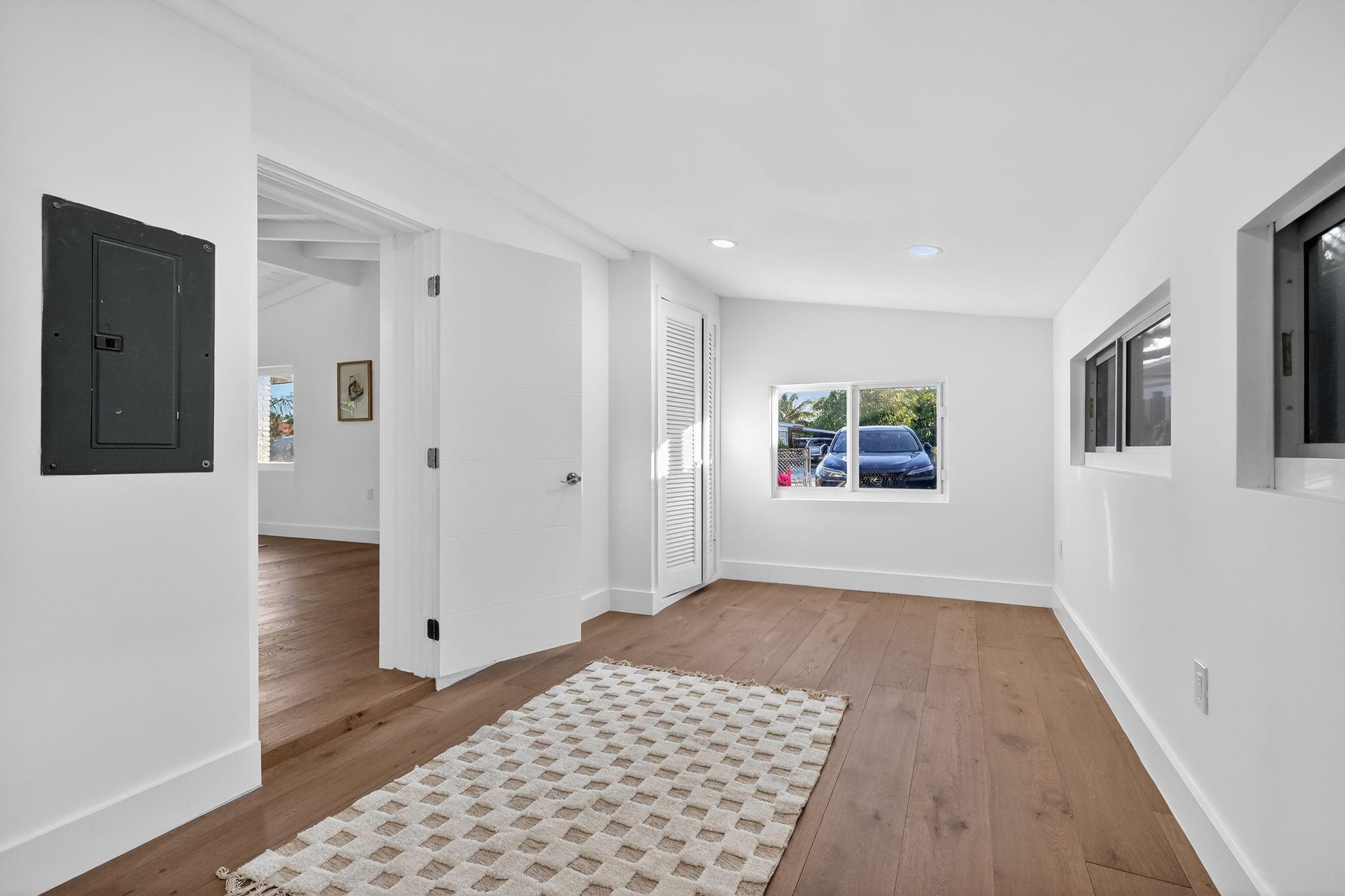 621 Se 1st St Hialeah, FL 33010