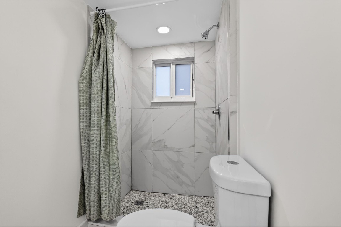 621 Se 1st St Hialeah, FL 33010