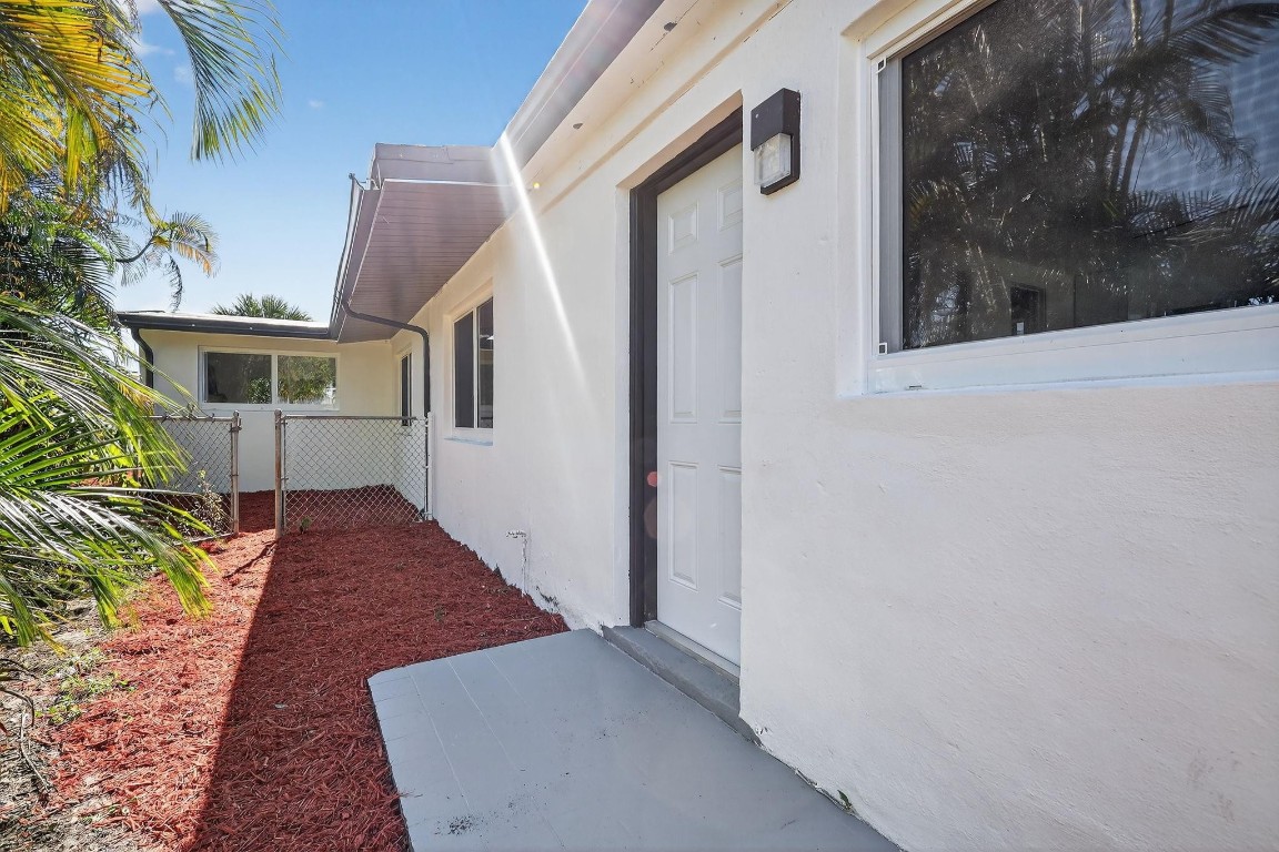 621 Se 1st St Hialeah, FL 33010