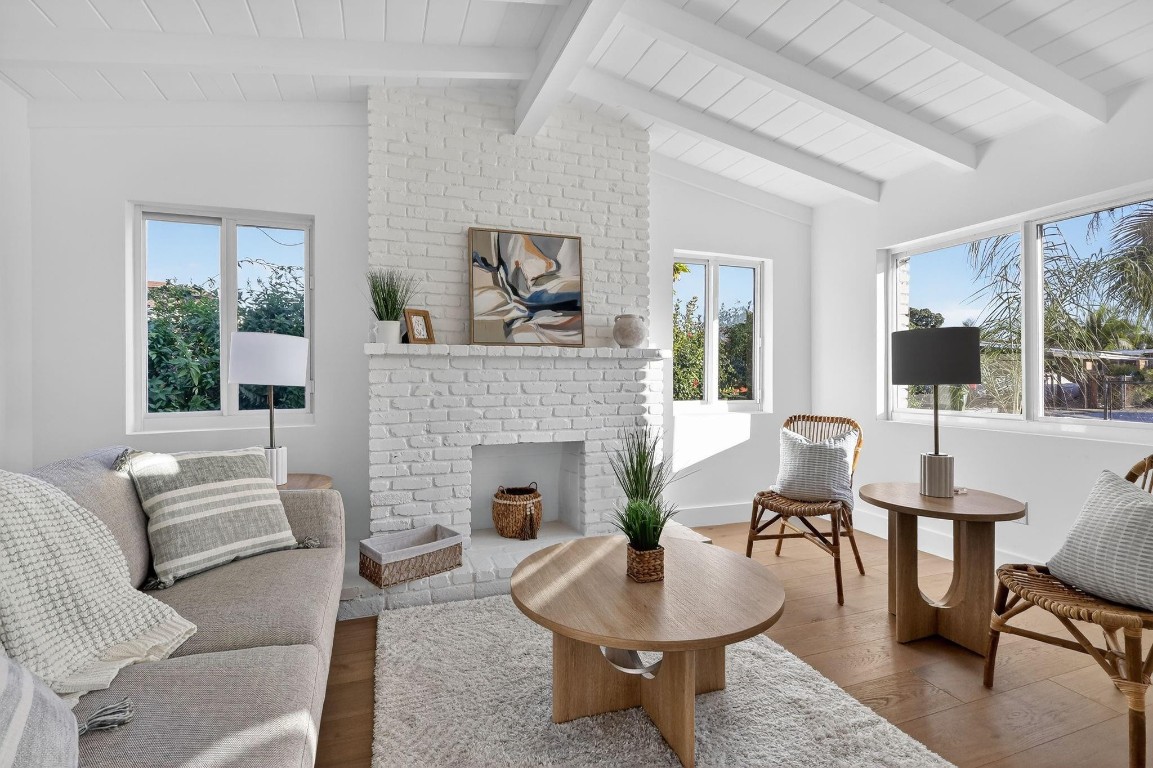 621 Se 1st St Hialeah, FL 33010