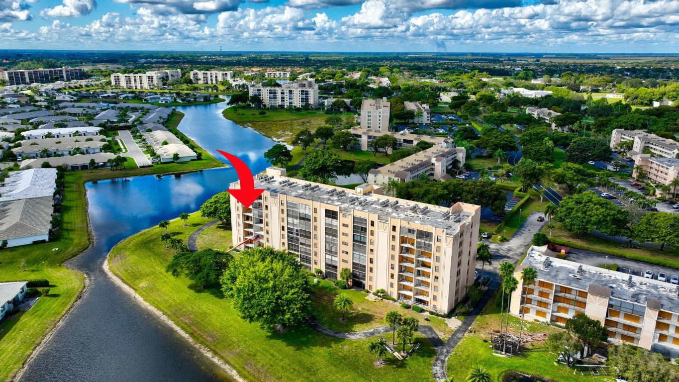 7076 Huntington #608