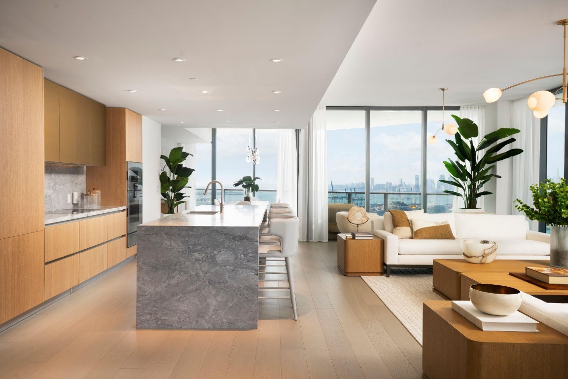 500 Alton #3903.04 Miami Beach, FL 33139