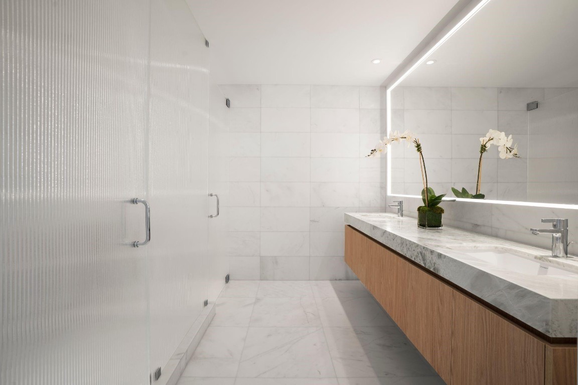 500 Alton #3903.04 Miami Beach, FL 33139