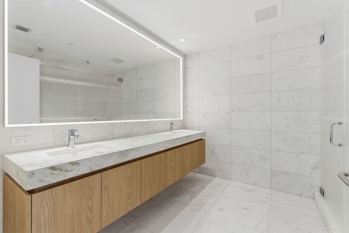 500 Alton #3903.04 Miami Beach, FL 33139