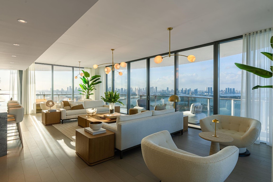 500 Alton #3903.04 Miami Beach, FL 33139