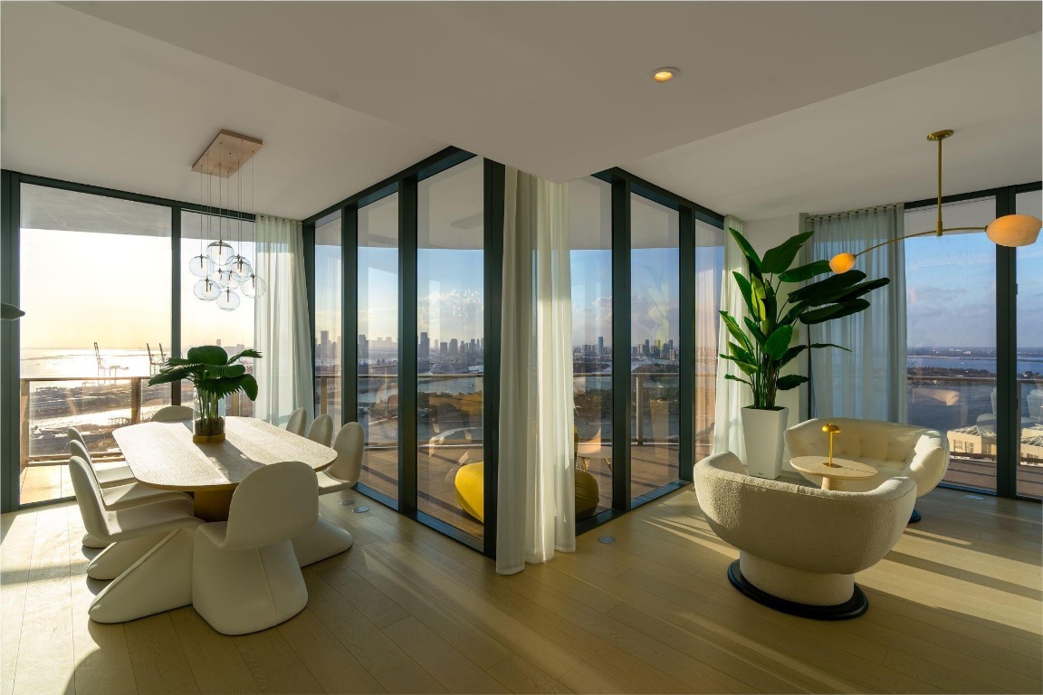 500 Alton #3903.04 Miami Beach, FL 33139