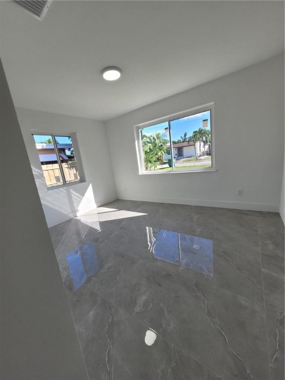 6041 SW 17th Miami, FL 33155