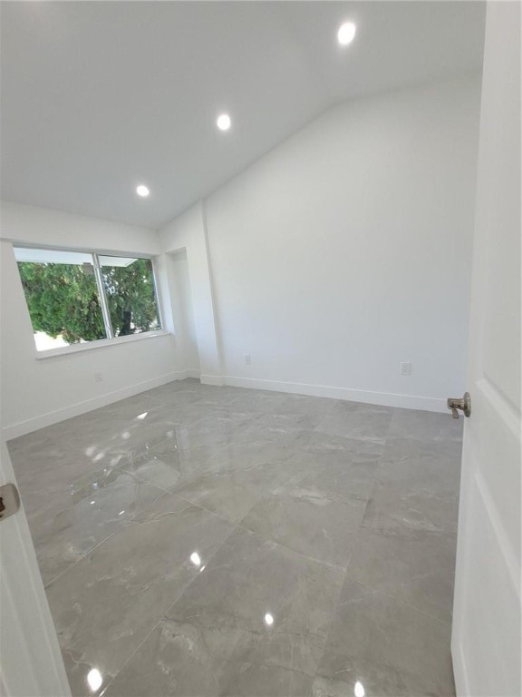 6041 SW 17th Miami, FL 33155