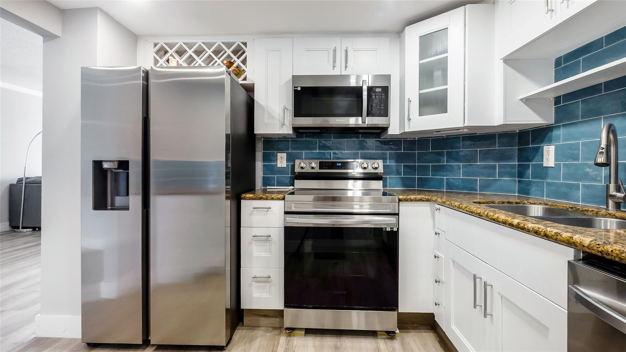 image Arlen House West3