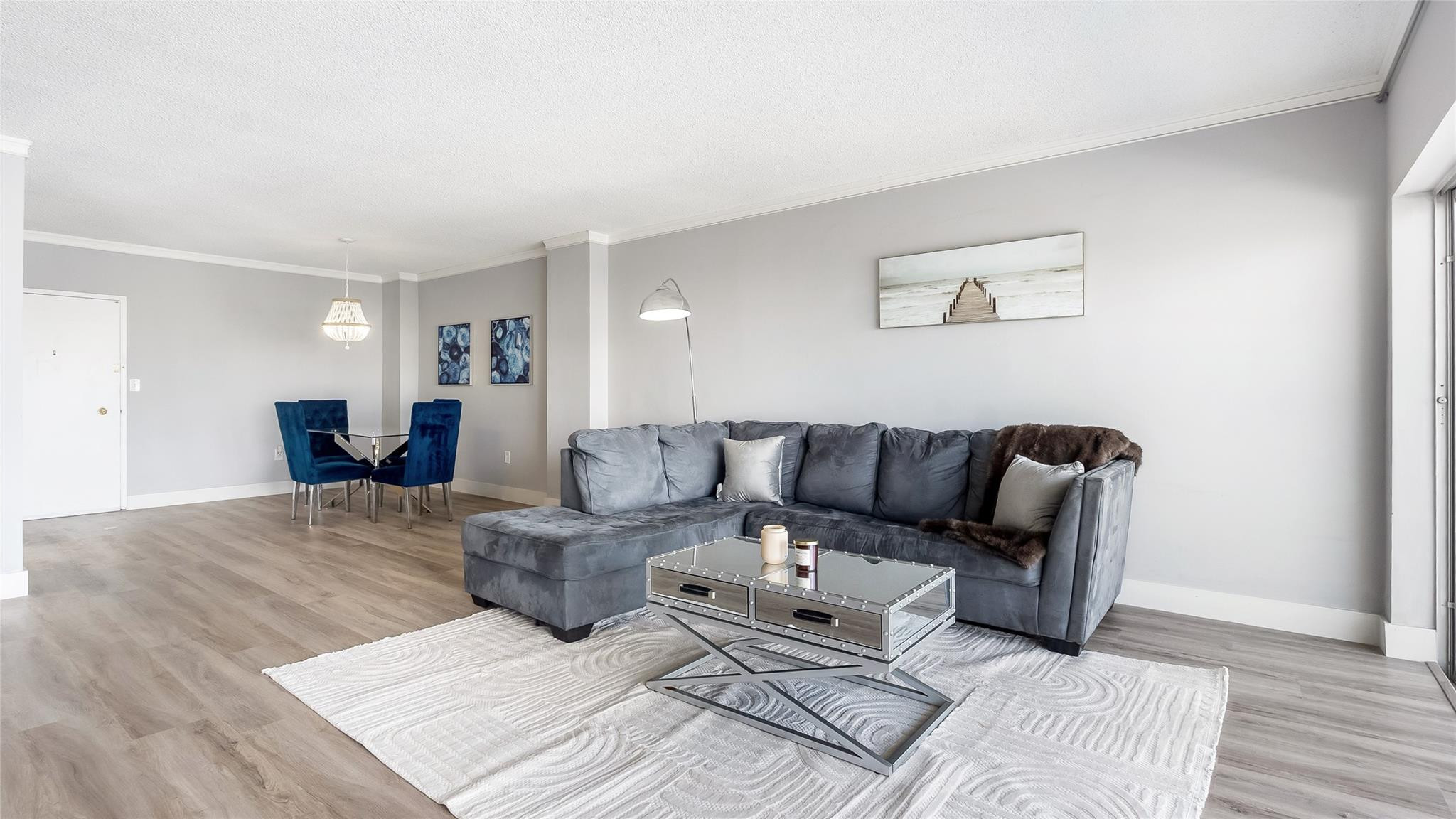 image Arlen House West7