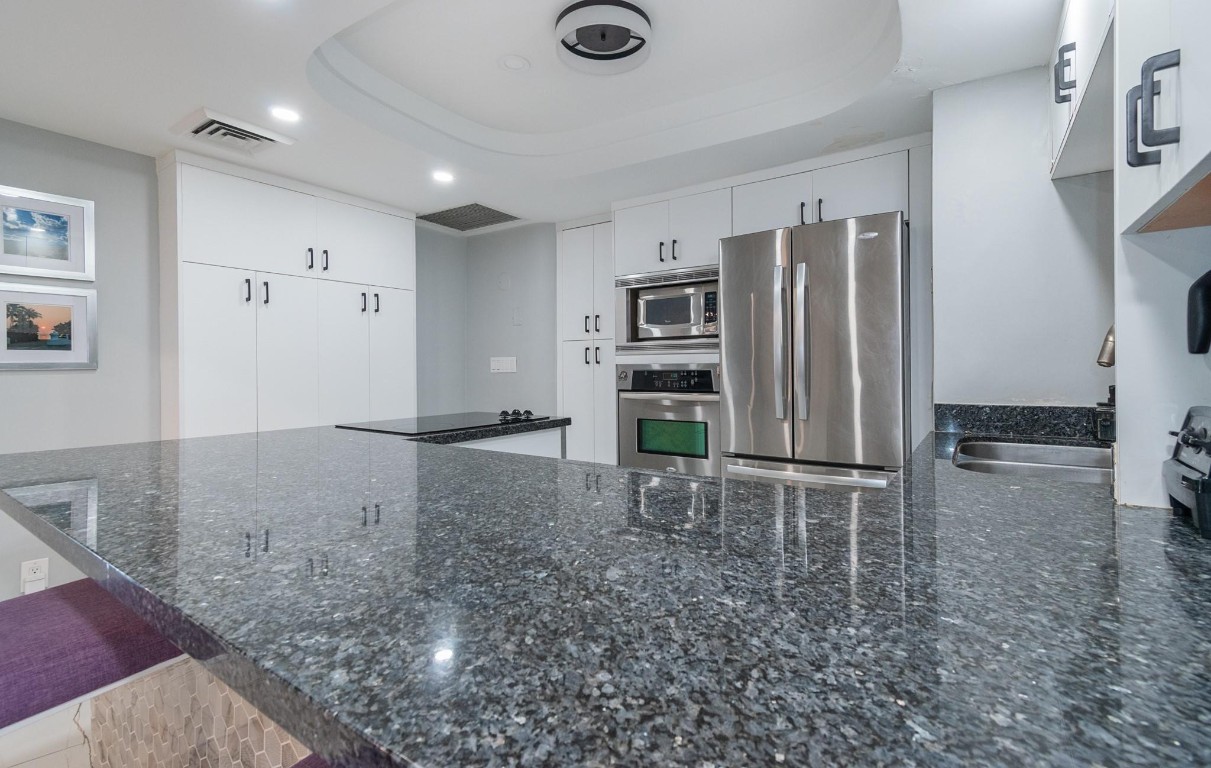 333 Sunset #105 Fort Lauderdale, FL 33301