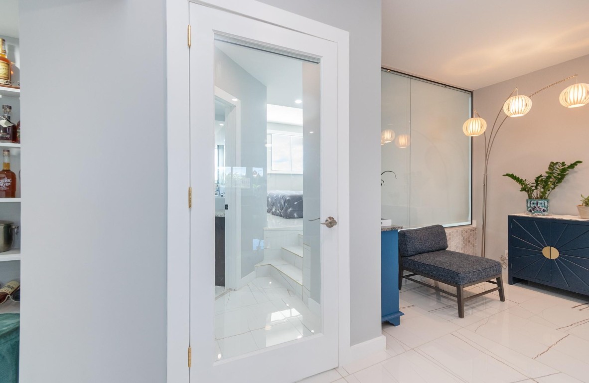 333 Sunset #105 Fort Lauderdale, FL 33301