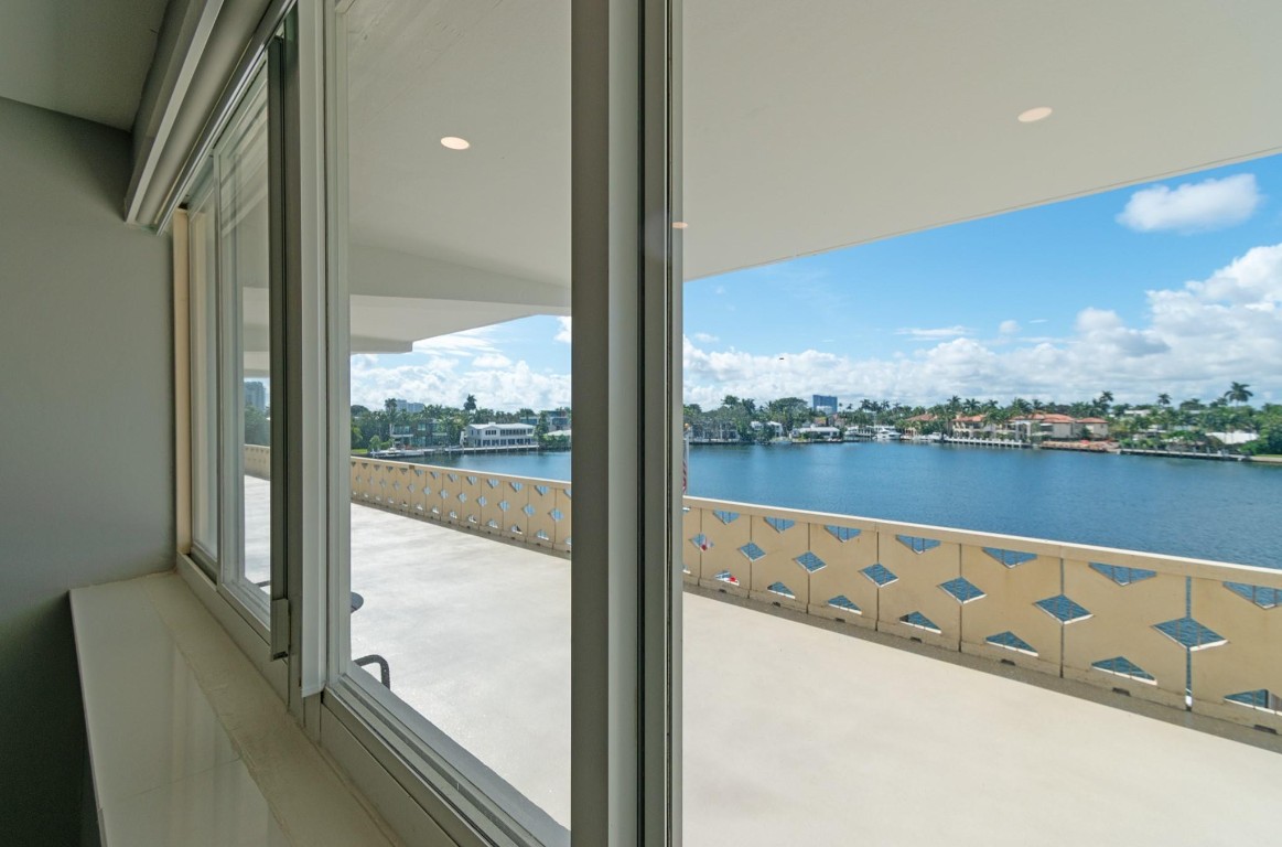 333 Sunset #105 Fort Lauderdale, FL 33301