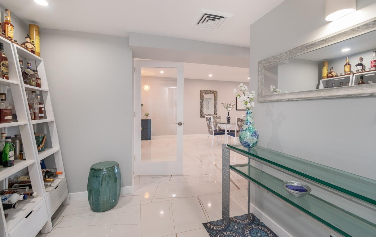 333 Sunset #105 Fort Lauderdale, FL 33301