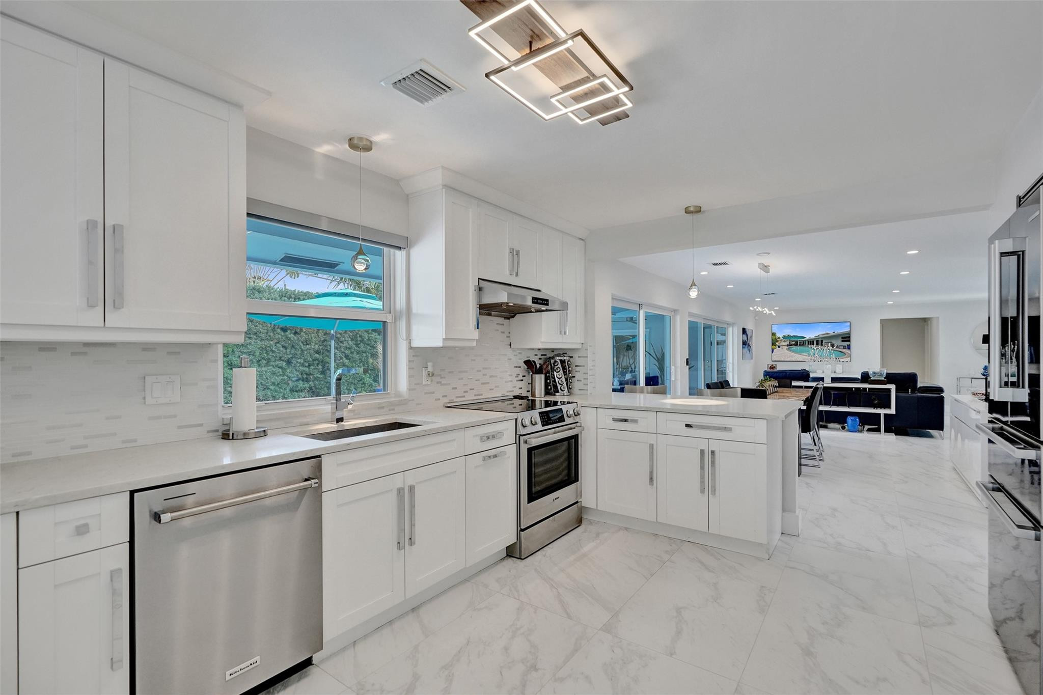 4104 NE 21st Fort Lauderdale, FL 33308