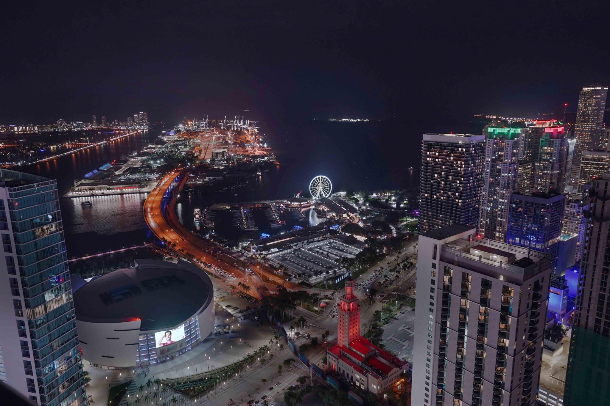 image Paramount Miami Worldcent79